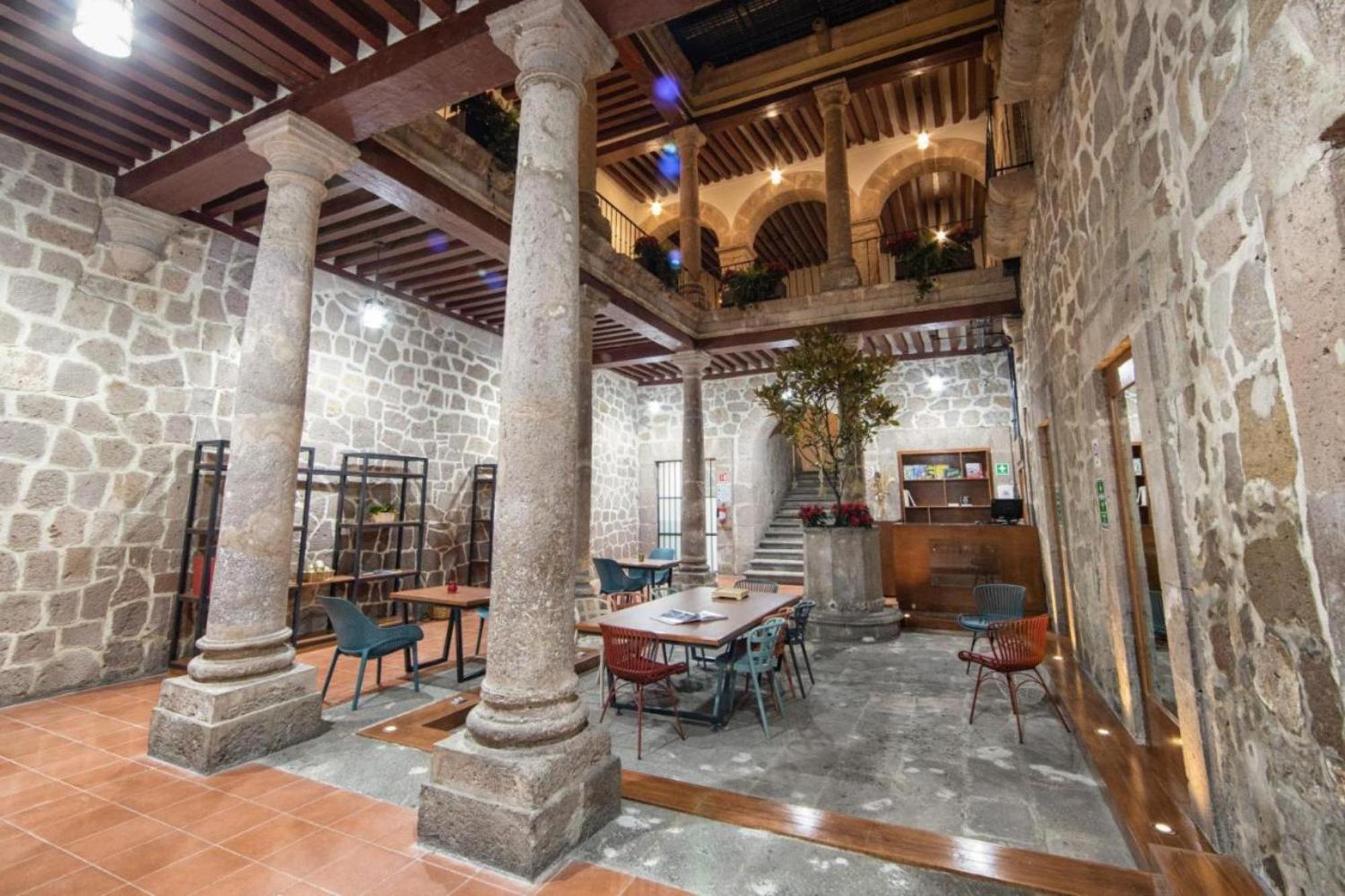 Oyo Hostal Mich 모렐리아 외부 사진
